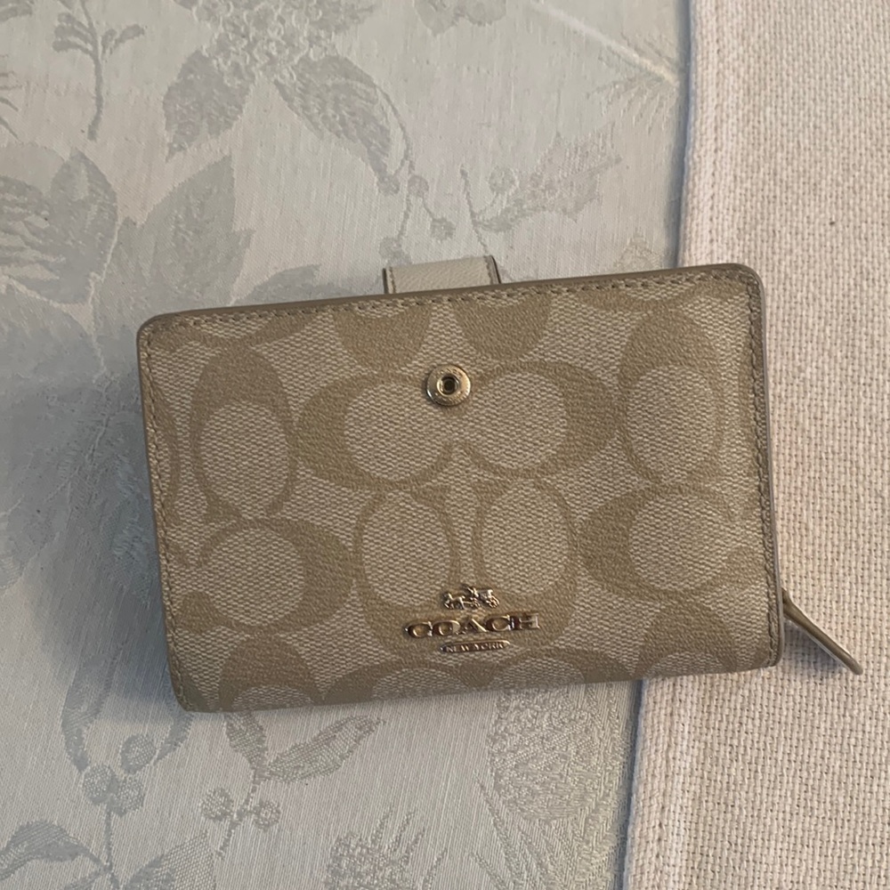 Coach wallet in great shape